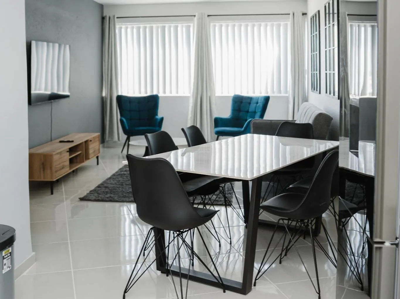 Romilly Beachfront 92 Strand