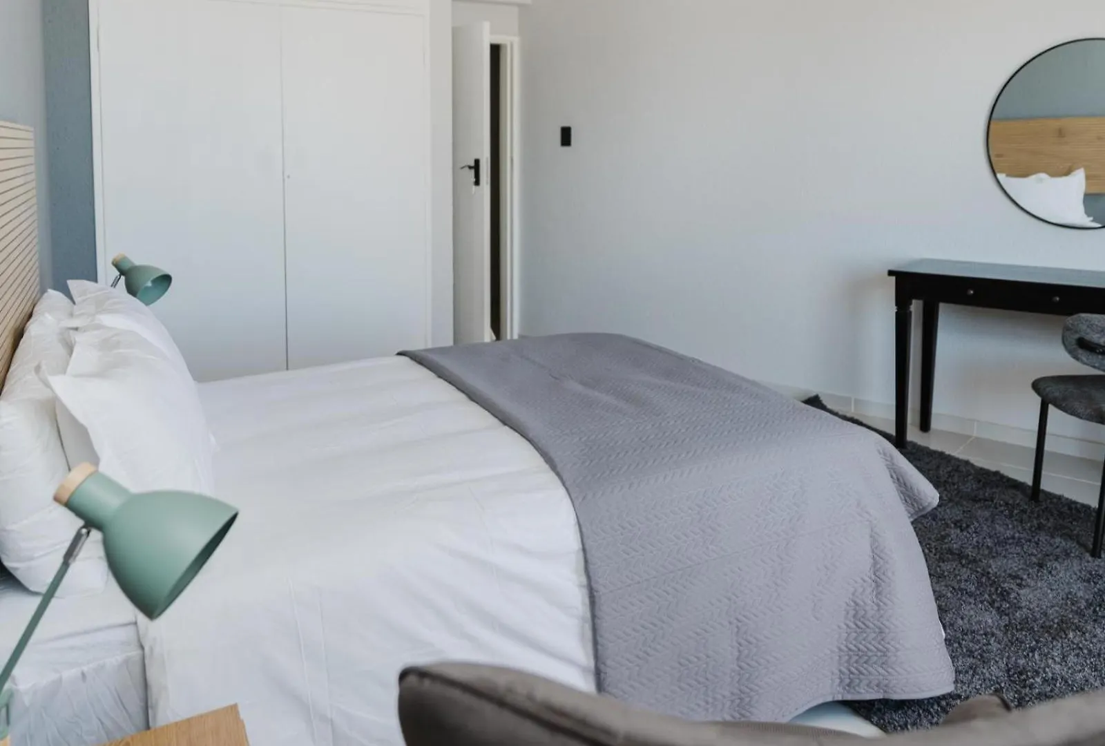 Romilly Beachfront 92 Strand Apartment